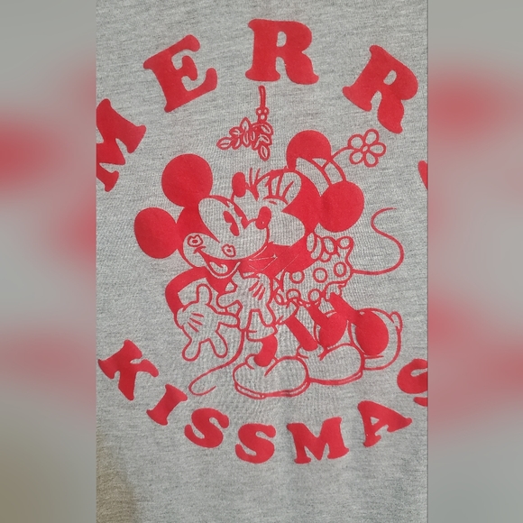 Disney Christmas shirt - Picture 3 of 6